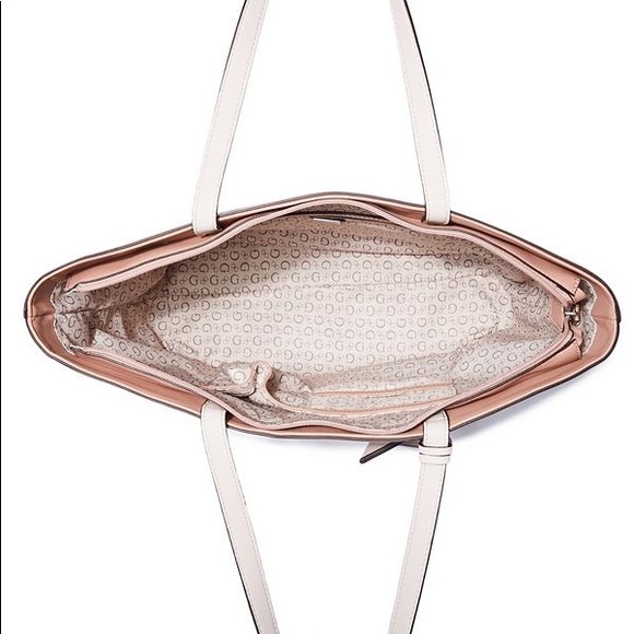 Guess Large Tote last one left ! - Picture 4 of 7